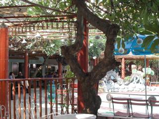 First Hotel - Ho Chi Minh - 4