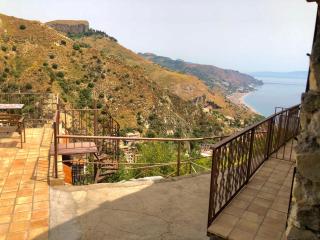 Villa Almoezia Charming B&B - Taormina - 3