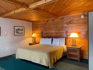 Lake Crest Inn - Lake George - 1