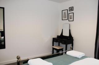 Didcot - Private Flat with Garden & Parking 08 - 9