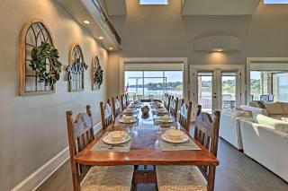 Lavish Lake House, Near Vineyards and Marinas! - 4