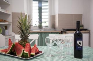 Central Square Apartment Slavuj - 5