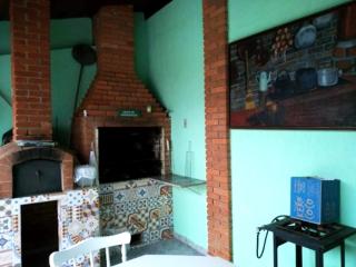 Chacara com WiFi, piscina e churrasq em Atibaia - 8