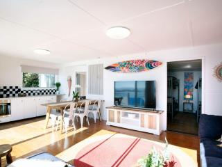 Surf Shack at Boat Beach - Seal Rocks - 3