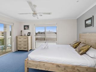 Esplanade Frontage 4 209 - 7