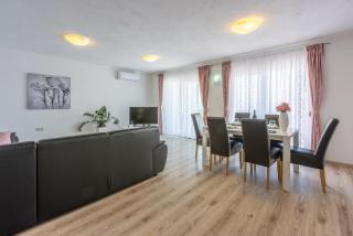 Apartments Rogić - Crikvenica - 4