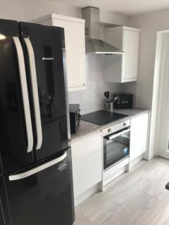 Stanley Holiday Home-Free Parking & Self check-in - 1