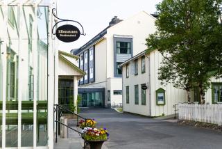 Fru Haugans Hotel - 9