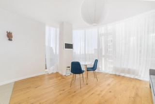 Gagarin Plaza Design Apartment - 9