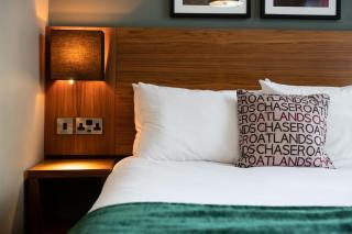 The Oatlands Chaser by Innkeeper's Collection - 4