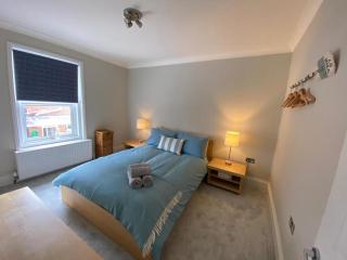 Sandown Seaside apartment First Floor - Sandown - 9