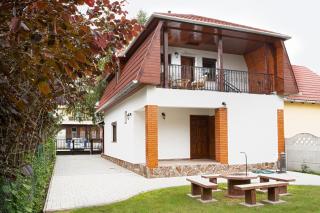 Négy évszak apartmanház - Mezőkövesd - 0