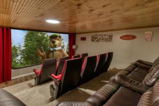 Moose Tracks by HoneyBearCabins 5BR 4BA Sleeps 15 - Sevierville - 4