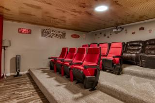 Moose Tracks by HoneyBearCabins 5BR 4BA Sleeps 15 - Sevierville - 5