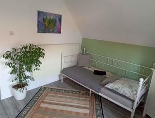 Holiday home in Balatonmariafürdo 19358 - Balatonmáriafürdő - 2