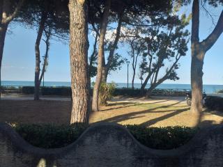 Quadruple room for a totally relaxing holiday 20 meters from the sea - 8