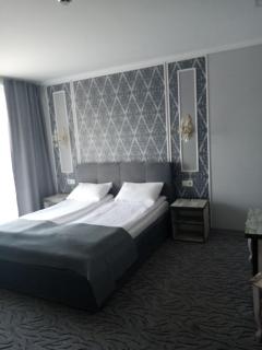 Mon Ami Hotel - Ivano-Frankivsk - 8