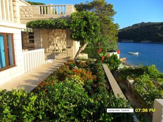 Beachfront house Pope B&B - 3