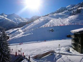 Appartement 2 pièces avec grand balcon sud, Wi-Fi, parking et proche des pistes - FR-1-182-36 - Méribel - 2