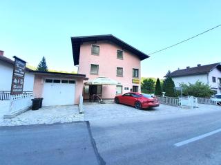 Saraj Guest House - 8