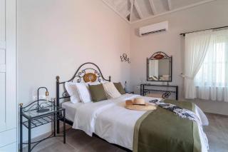 Muse Clio - Calchi (Halki) - 9