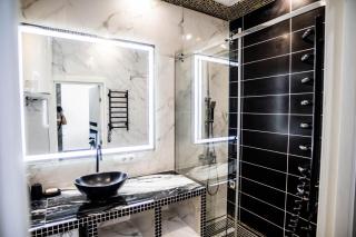 VIP апартаменты в Аркадии с видом на море! 44 Жемчужина Kadorr на Каманина! - Odessa - 9