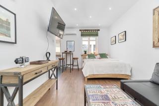 City Center Studio Wrocław by Noclegi Renters - 2