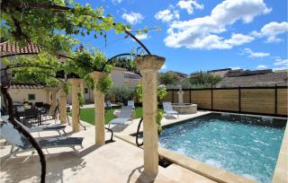 Nice Home In Rochefort-Du-Gard - Rochefort-du-Gard - 2