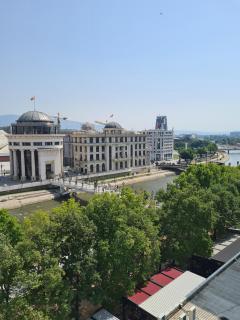CALLA 1 - Modern & Cozy Main Square Apartment in the City Shopping Center - PARKING SLOT with parking security - Skopje - 5