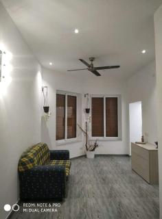 Daffodil Double Bedroom - Pembroke - 2