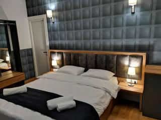 3 Rooms Hotel - Tbilisi - 9