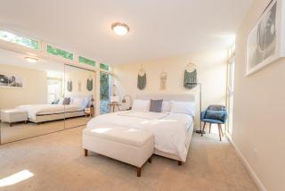 Beach Resort Home with Ocean Views Jacuzzi & Sauna! - San Diego - 9