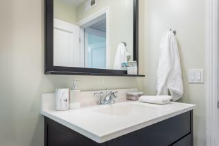 Beach Resort Home with Ocean Views Jacuzzi & Sauna! - San Diego - 8
