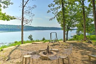 Waterfront Bull Shoals Lake Cabin with Deck and Views! - Diamond City - 9