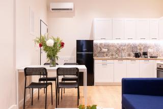 Casa Moderna -Two Bedroom Apartment - 9