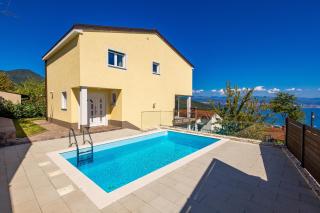 Villa Bellevue Opric - Opric - 9