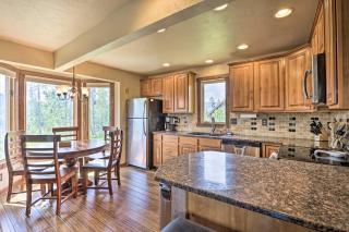 3-Story Home with Balcony about 6 Mi to Winter Park! - 2