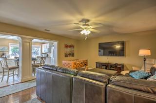 Luxe Lakefront Apartment with Shared Pool and Dock! - Hollywood Point - 8