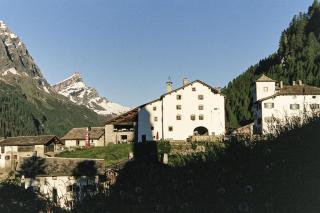 Hotel Weiss Kreuz - Splügen - 0