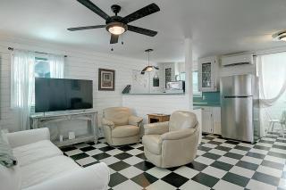 Le Chateau TS202 - Port Aransas - 9