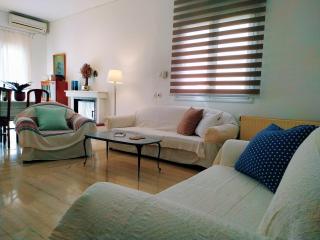 Charming 2-Bed Vacation House in Lagonisi Attikis - Kalívia Thorikoú - 8