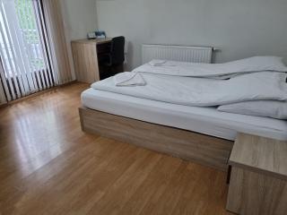 City Bridge Guest House - 6