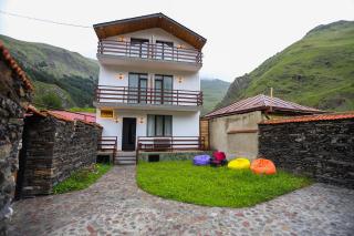 Sno Inn Kazbegi - Kazbegi - 3