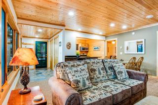 Cedar Cabin on Plum Lake - 2
