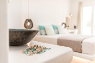 Beachfront Private Suites at Kalais - Stunning Sea & Sunset Views, Bus Stop Outside, Easy Naxos Town Access, Free Beach Chairs - 2