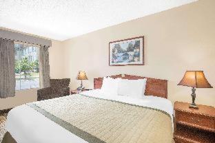 Bonita Lakes Inn by Capital O Meridian I20 - Meridian - 5