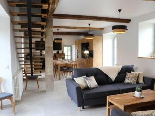 Gîte de charme avec piscine couverte, idéal pour 10 pers., PMR, proche Puy du Fou, grand jardin, loisirs - FR-1-426-428 - Les Herbiers - 8