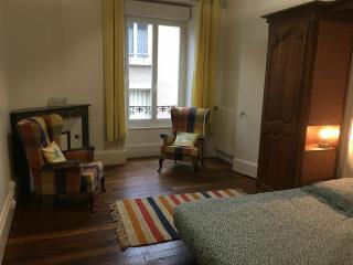 Appartement historique avec 4 chambres, parking, à proximité des attractions à Toul - FR-1-584-114 - Toul - 5