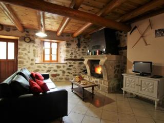 Maison de charme en pierre au bord d’un ruisseau, proche d’un bourg médiéval – Jardin et garage inclus - FR-1-582-151 - Allègre - 8