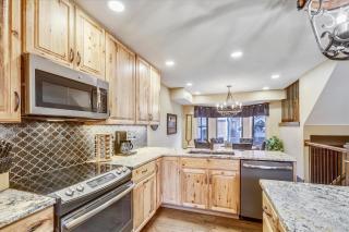 Village Point 109 townhouse - 1